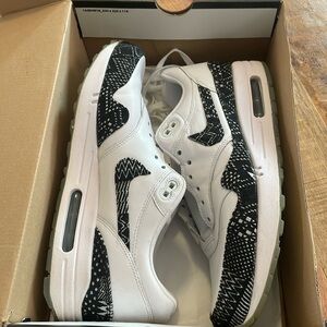 Air Max 1 BHM (Black History Month) Limited Release BARELY WORN
